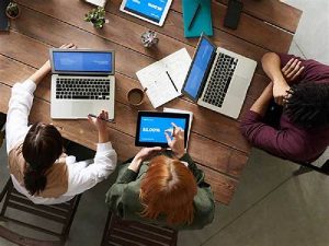 Những khó khăn khi dịch thuật tại nhà